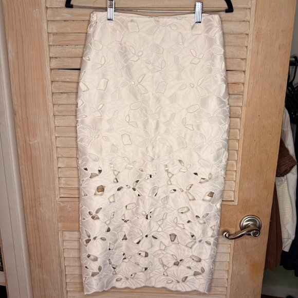 H&M Dresses & Skirts - H&M Cream Floral Laser-Cut Pencil Skirt